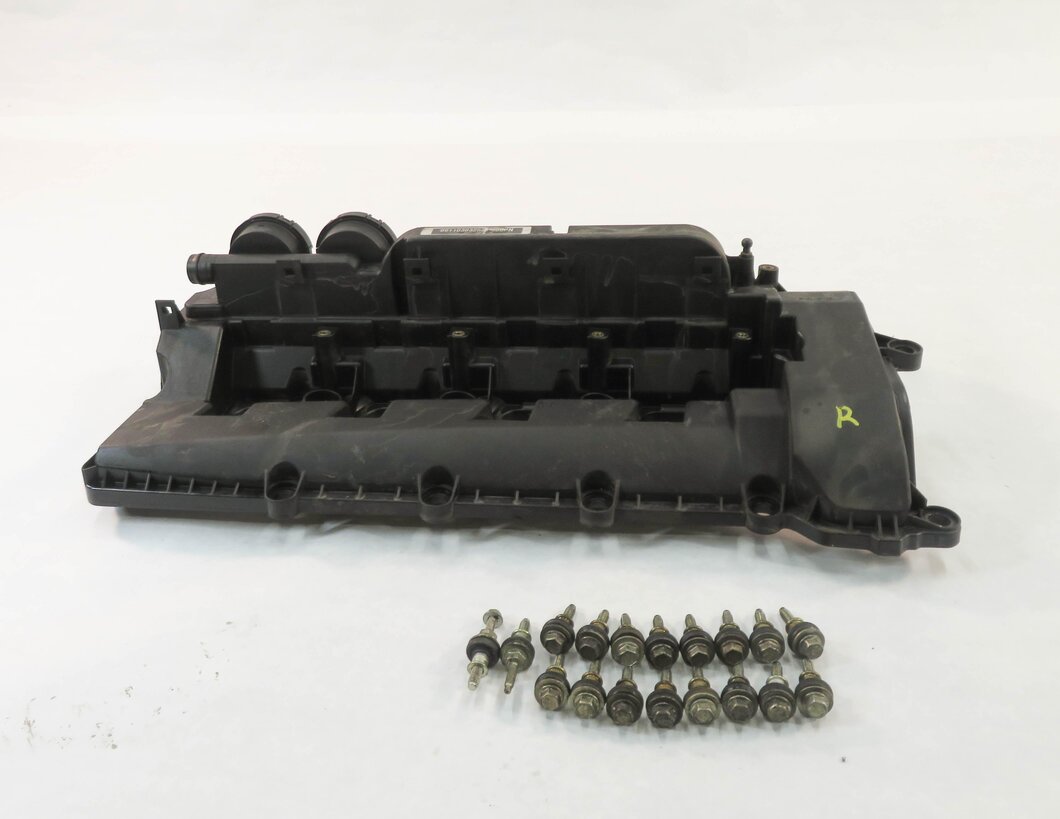 2010-2018 RANGE ROVER SPORT (L320 L322 L405 L494) 5.0L V8 - RIGHT VALVE COVER