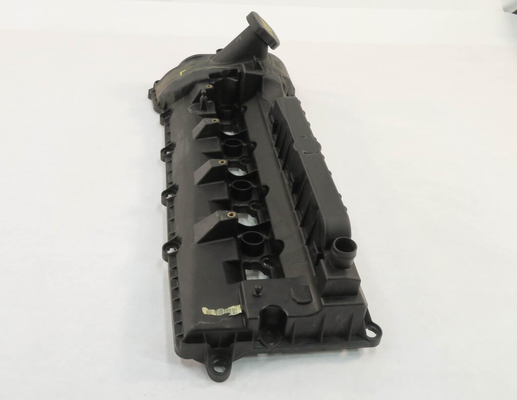 Thumbnail 3: 2010-2018 RANGE ROVER SPORT (L320 L322 L405 L494) 5.0L V8 - LEFT VALVE COVER