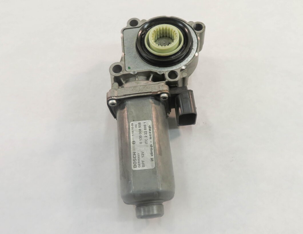 Thumbnail 3: 05-16 LR3 LR4 / RANGE ROVER SPORT (L320 L322) TRANSFER CASE ELECTRIC SHIFT MOTOR