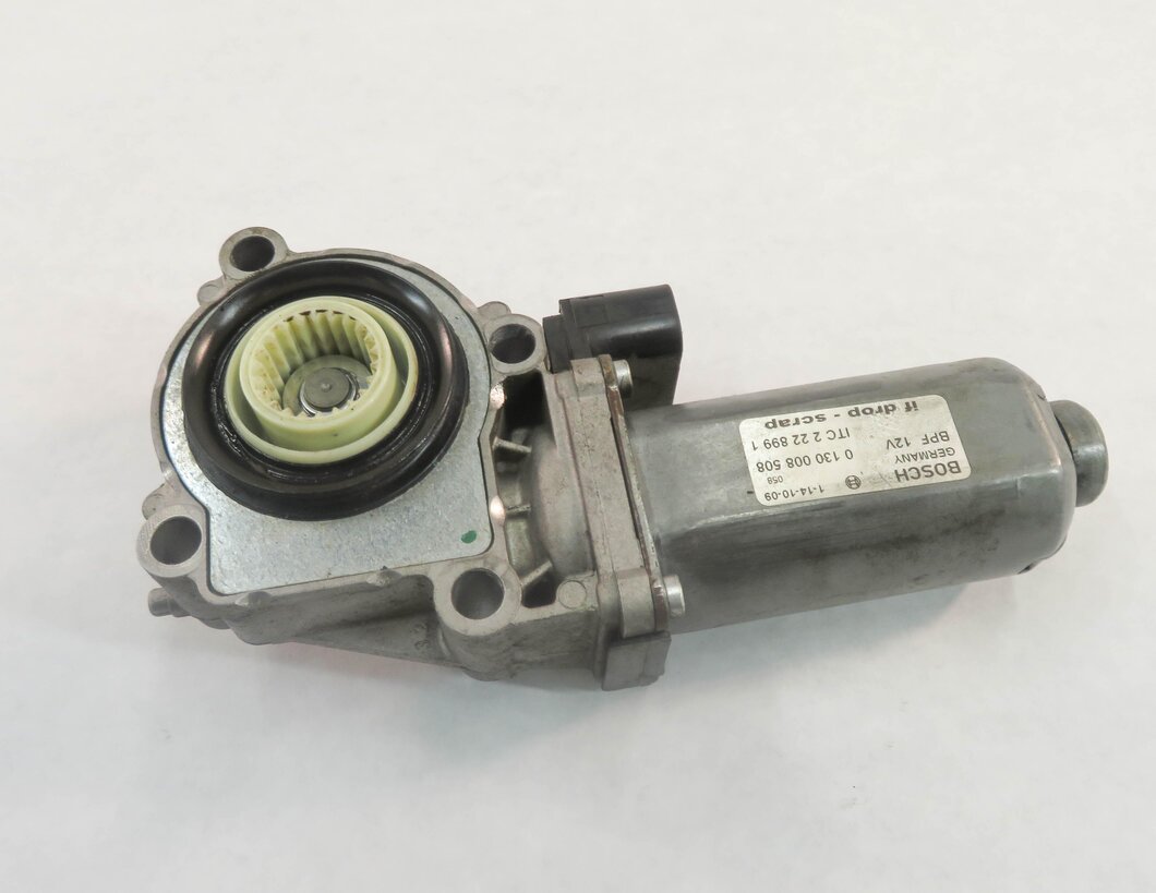 Thumbnail 4: 05-16 LR3 LR4 / RANGE ROVER SPORT (L320 L322) TRANSFER CASE ELECTRIC SHIFT MOTOR
