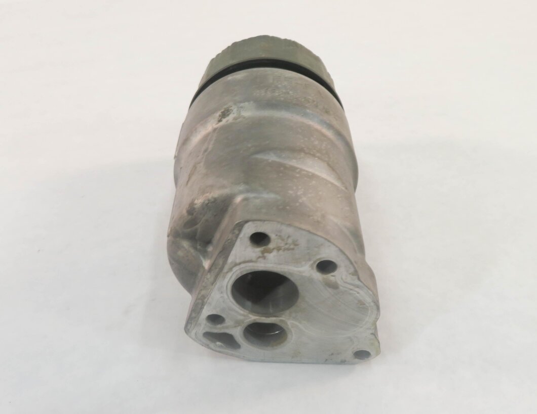 Thumbnail 3: 2010 RANGE ROVER SPORT (L320) 5.0L AJ133 ENGINE - MOTOR OIL FILTER HOUSING