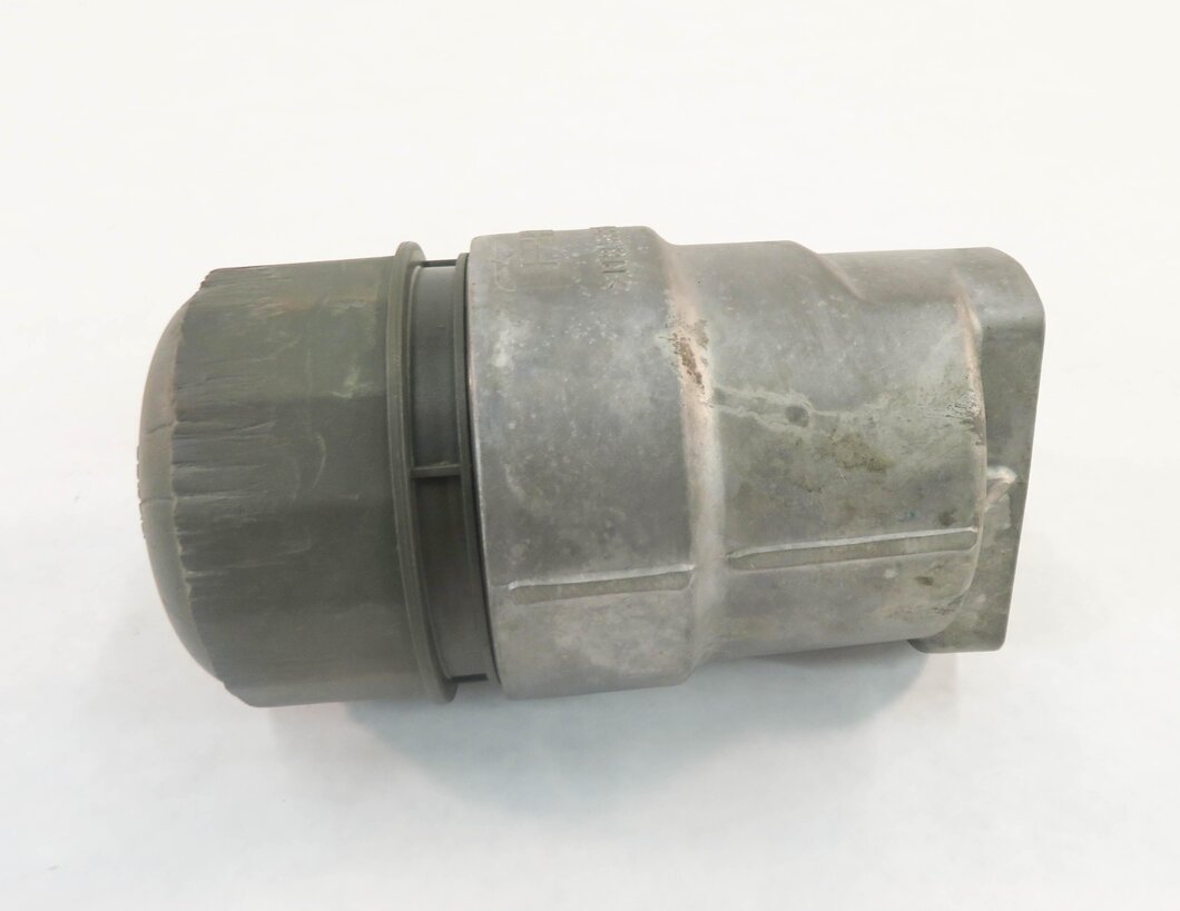 Thumbnail 4: 2010 RANGE ROVER SPORT (L320) 5.0L AJ133 ENGINE - MOTOR OIL FILTER HOUSING