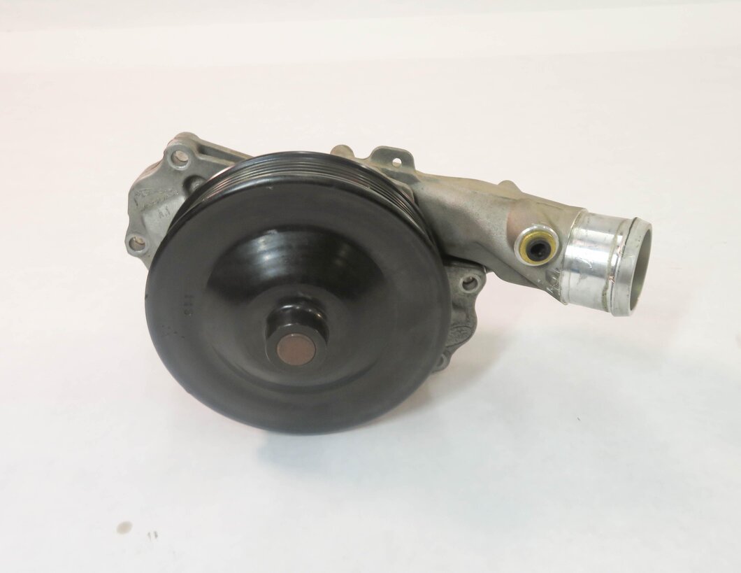 Thumbnail 2: 2010-2017 RANGE ROVER / SPORT LR4 (L320 L322 L494 L404) 3.0L / 5.0L WATER PUMP