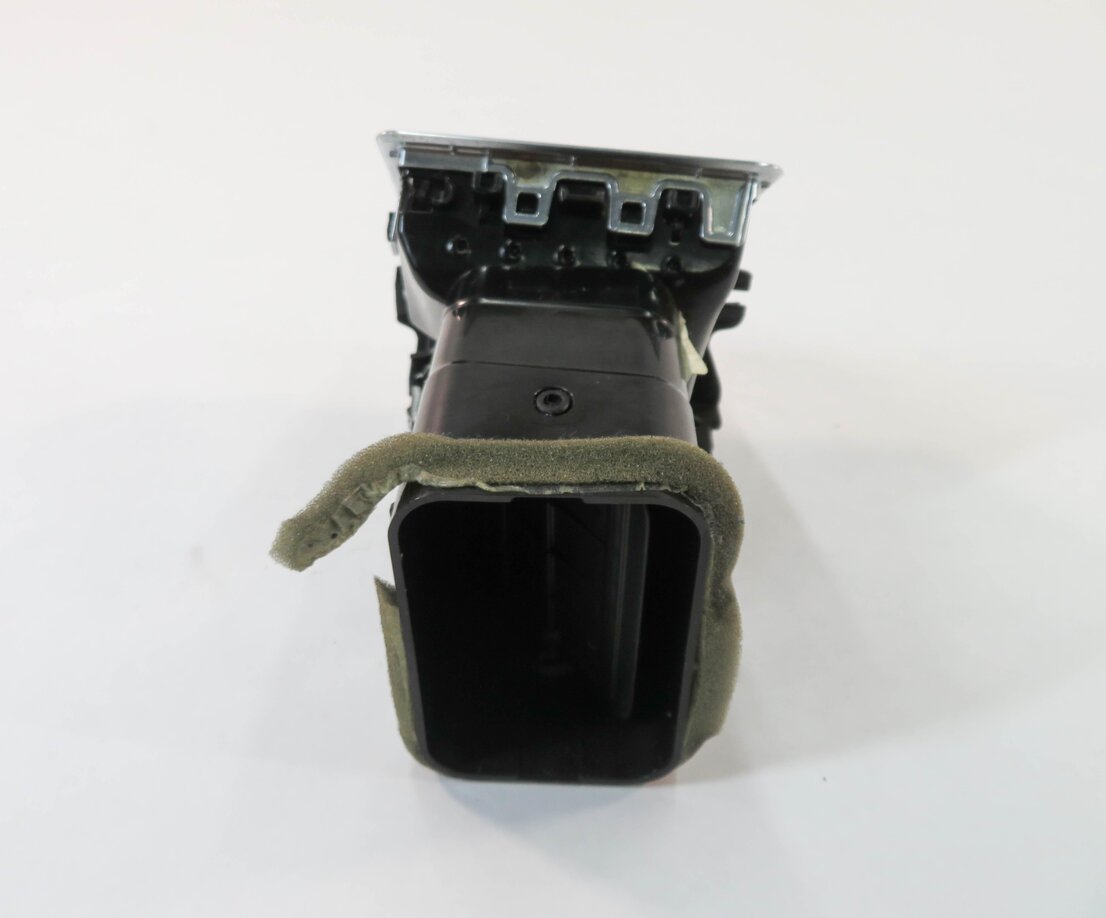 Thumbnail 4: 2010 RANGE ROVER SPORT (L320) LEFT DRIVER DASH OUTER HEATER A/C AIR VENT