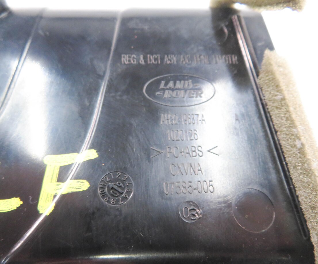 Thumbnail 7: 2010 RANGE ROVER SPORT (L320) LEFT DRIVER DASH OUTER HEATER A/C AIR VENT