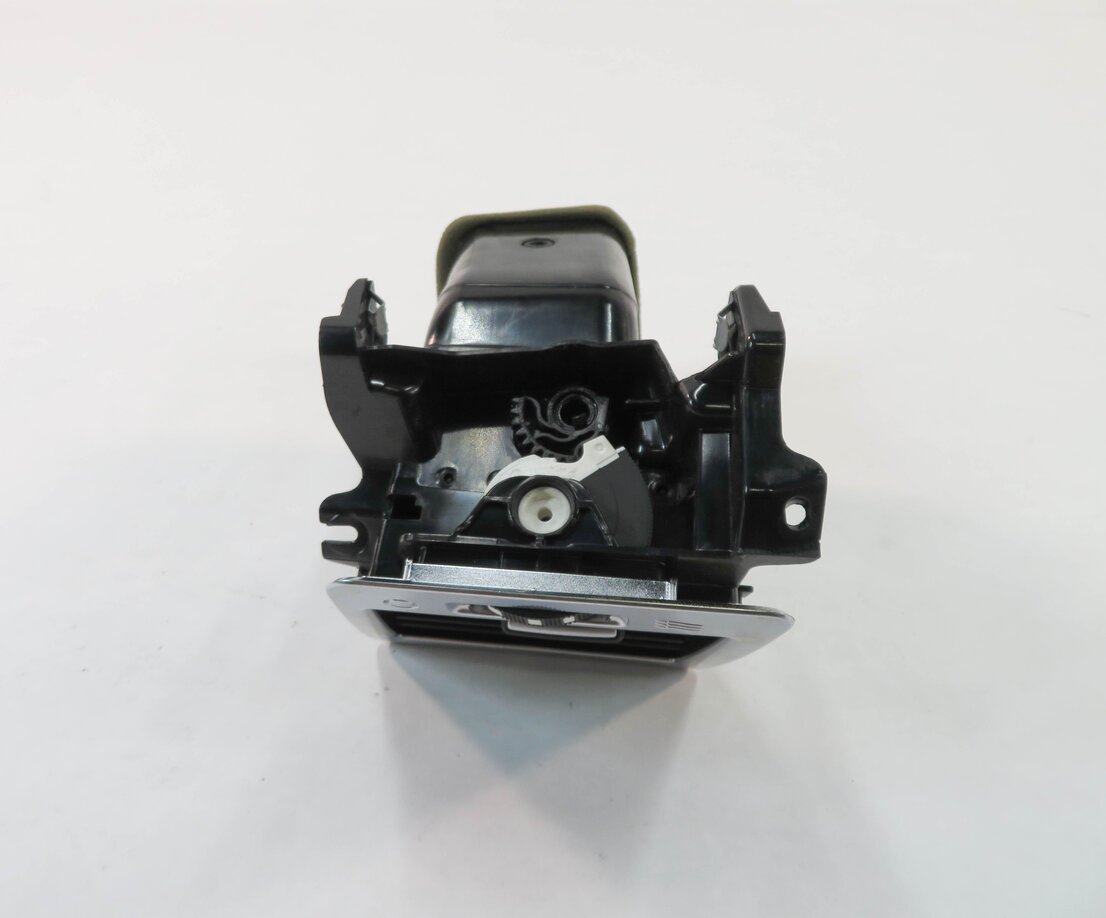 Thumbnail 7: 2010 RANGE ROVER SPORT (L320) RIGHT FRONT PASSENGER DASH HEATER A/C AIR VENT