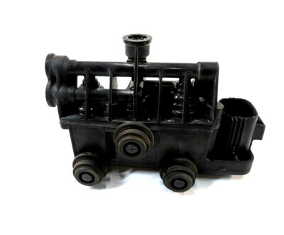 Thumbnail 2: 2010 RANGE ROVER SPORT (L320) AIR SUSPENSION VALVE BLOCK SET-3