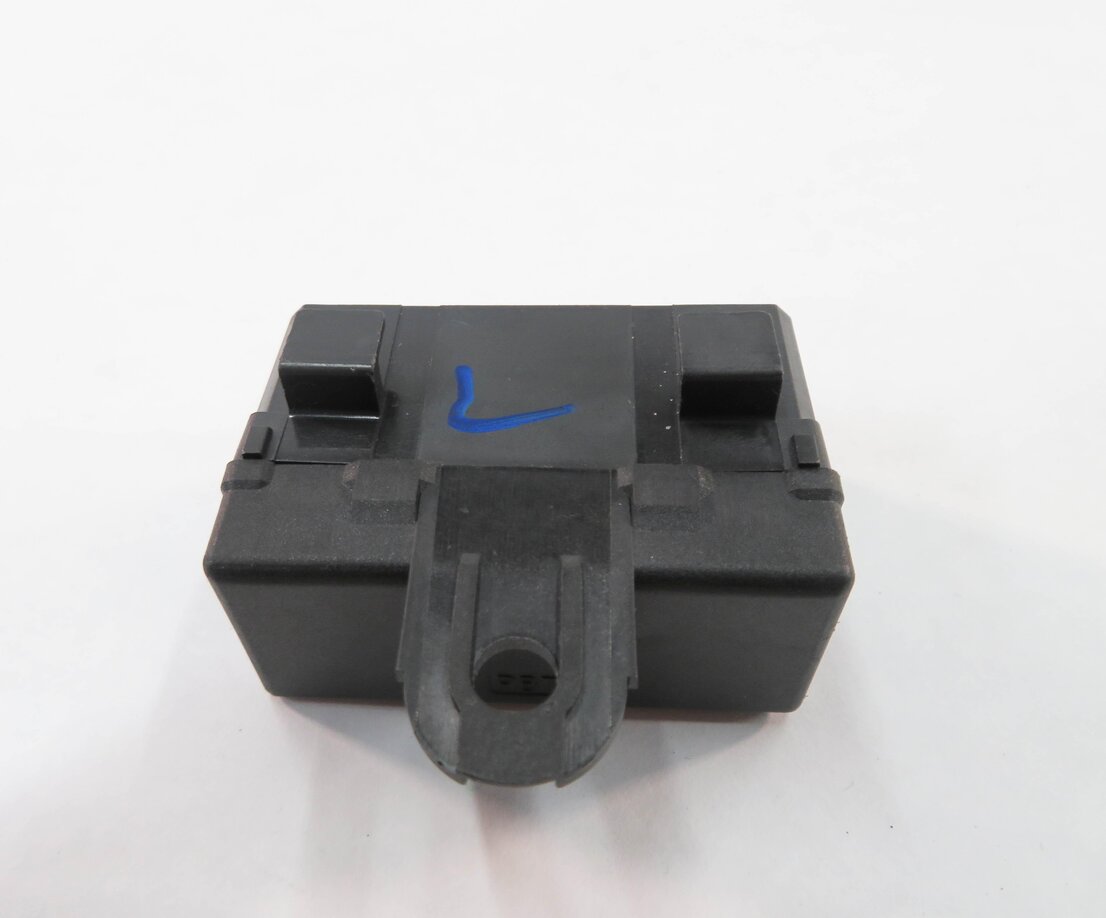 Thumbnail 6: 2010 RANGE ROVER SPORT (L320) HEATED SEAT CONTROL MODULE