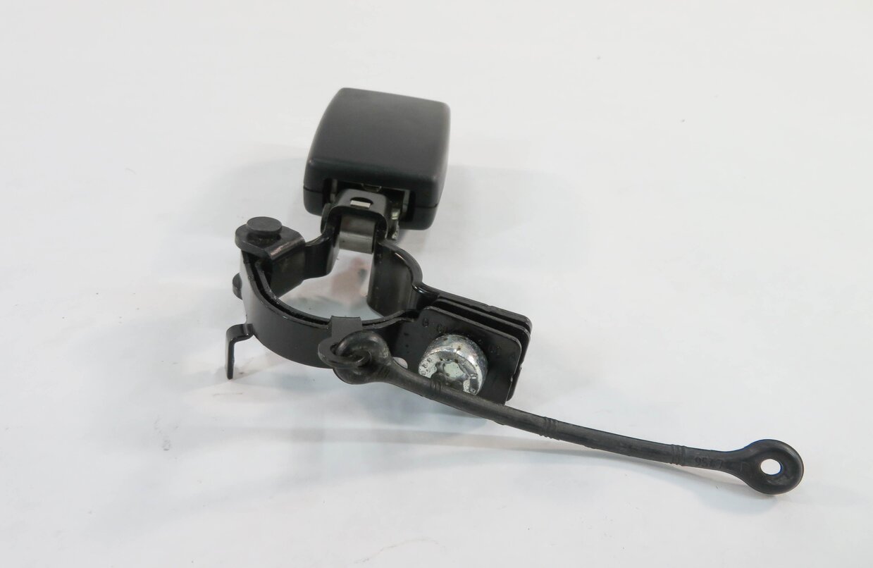 Thumbnail 4: 2010 RANGE ROVER SPORT (L320) LEFT REAR SEAT SEATBELT BUCKLE RECEIVER