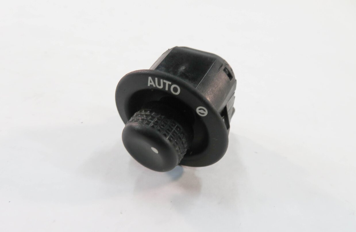 Thumbnail 2: 2010 RANGE ROVER SPORT (L320) POWER STEERING COLUMN ADJUSTMENT SWITCH