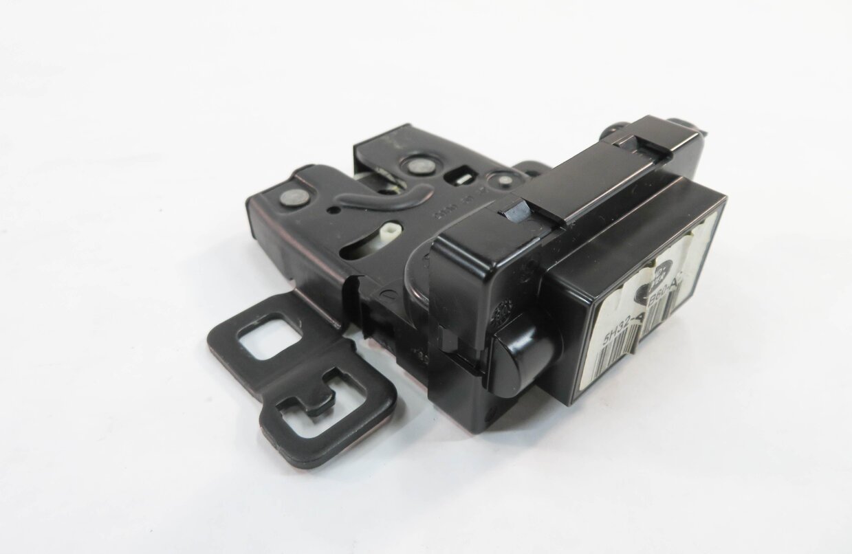 Thumbnail 2: 2010 RANGE ROVER SPORT (L320) REAR TRUNK UPPER HATCH GLASS LOCK LATCH ACTUATOR