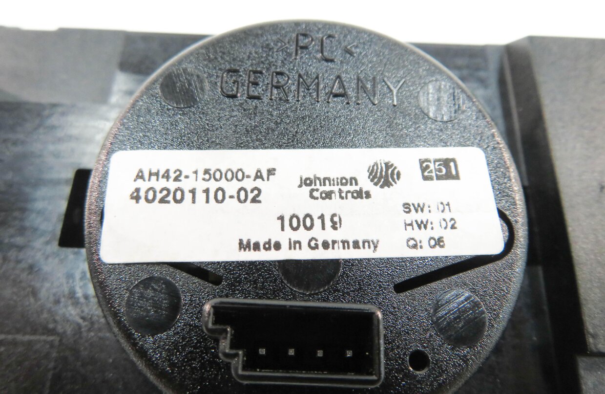 Thumbnail 9: 10-16 LR4 / RANGE ROVER SPORT (L320) RADIO NAVIGATION PHONE VIDEO INFO SWITCH