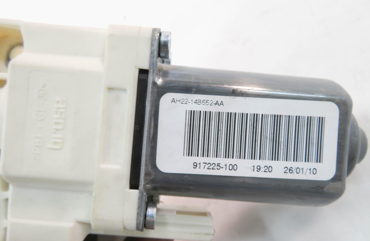 Thumbnail 8: 2010-2016 LR4 RANGE ROVER SPORT (L320) RIGHT FRONT PASSENGER POWER WINDOW MOTOR