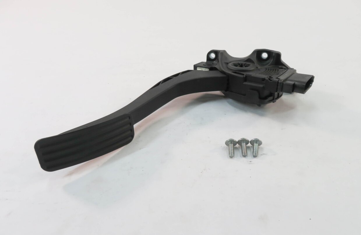 2010 RANGE ROVER SPORT (L320) GAS PEDAL