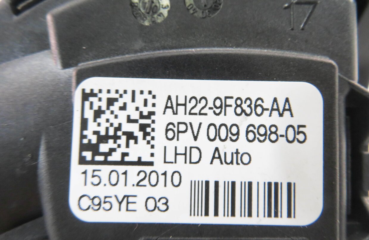 Thumbnail 7: 2010 RANGE ROVER SPORT (L320) GAS PEDAL