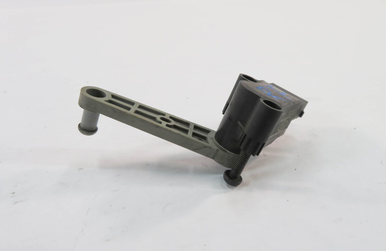 Thumbnail 3: 2010 RANGE ROVER SPORT (L320) RIGHT FRONT SUSPENSION HEIGHT LEVEL SENSOR