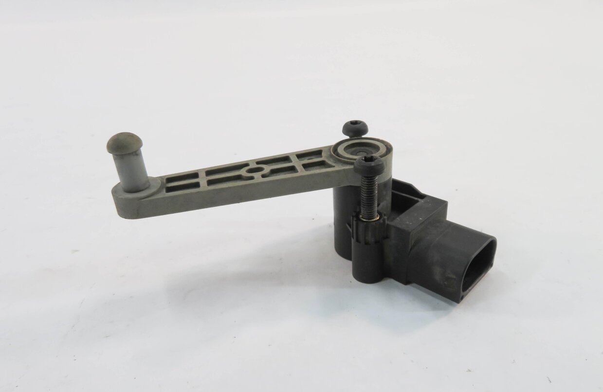 Thumbnail 6: 2010 RANGE ROVER SPORT (L320) RIGHT FRONT SUSPENSION HEIGHT LEVEL SENSOR
