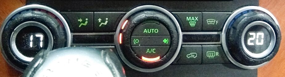 Thumbnail 2: 10-16 LR4 / RANGE ROVER SPORT (L320) FRONT HEATER A/C TEMPERATURE CONTROL PANEL