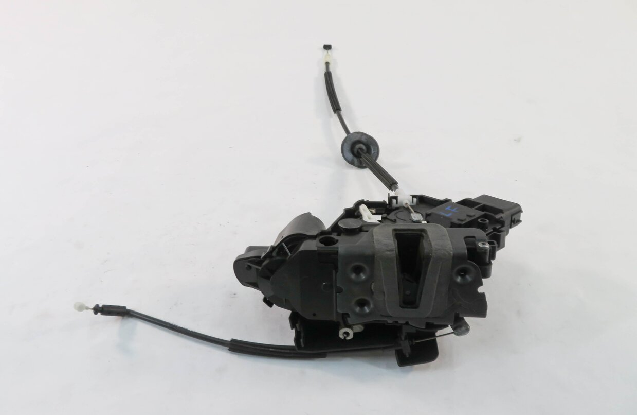 Thumbnail 6: 2010-2019 RANGE ROVER SPORT (L320) EVOQUE LR4 LEFT FRONT PASSIVE DOOR LATCH