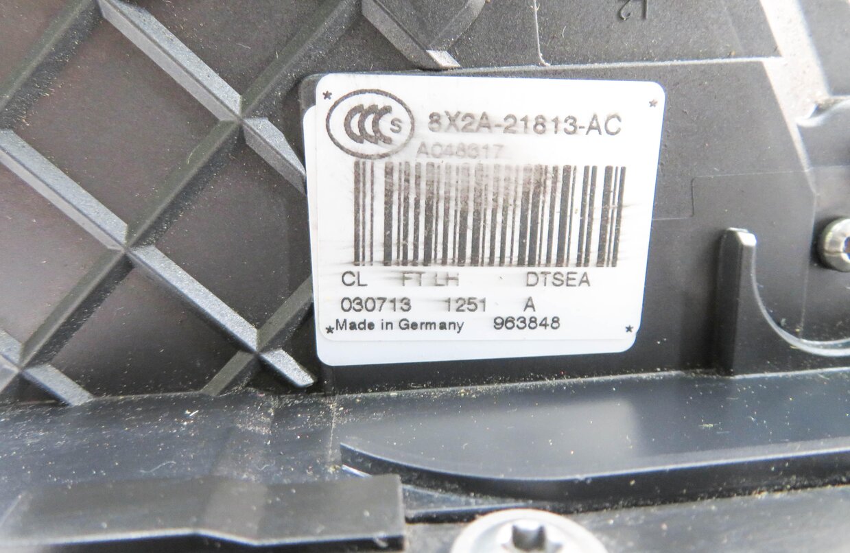 Thumbnail 8: 2010-2019 RANGE ROVER SPORT (L320) EVOQUE LR4 LEFT FRONT PASSIVE DOOR LATCH