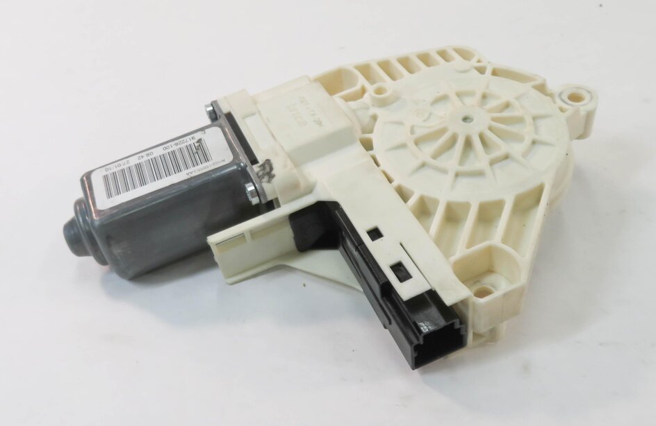 Thumbnail 2: 10-16 LAND ROVER LR4 / RANGE ROVER SPORT (L320) LEFT FRONT DRIVER WINDOW MOTOR