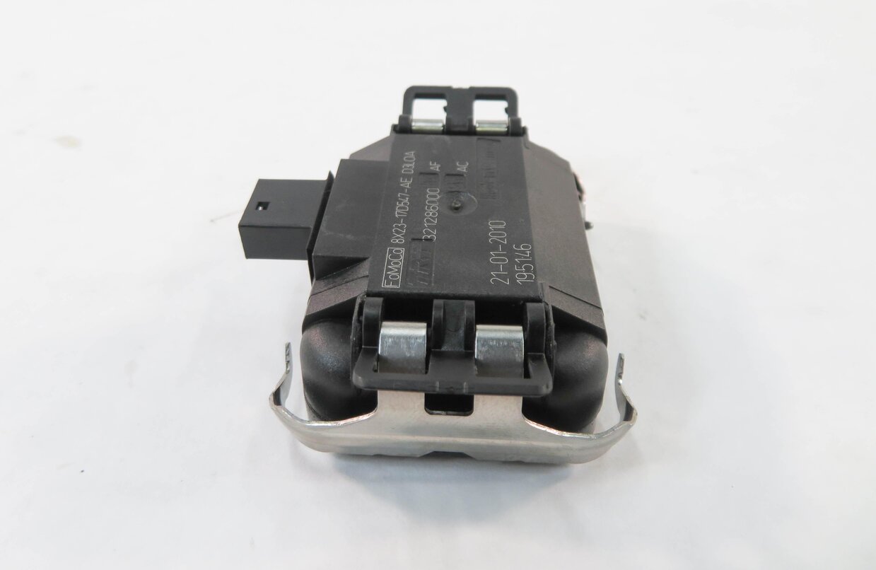 Thumbnail 2: 2010 RANGE ROVER SPORT (L320) FRONT WINDSHIELD RAIN WATER SOLAR LIGHT SENSOR RLS