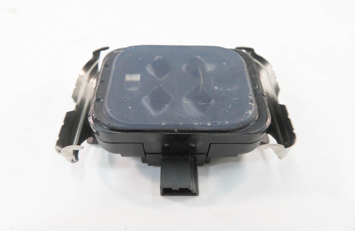 Thumbnail 5: 2010 RANGE ROVER SPORT (L320) FRONT WINDSHIELD RAIN WATER SOLAR LIGHT SENSOR RLS