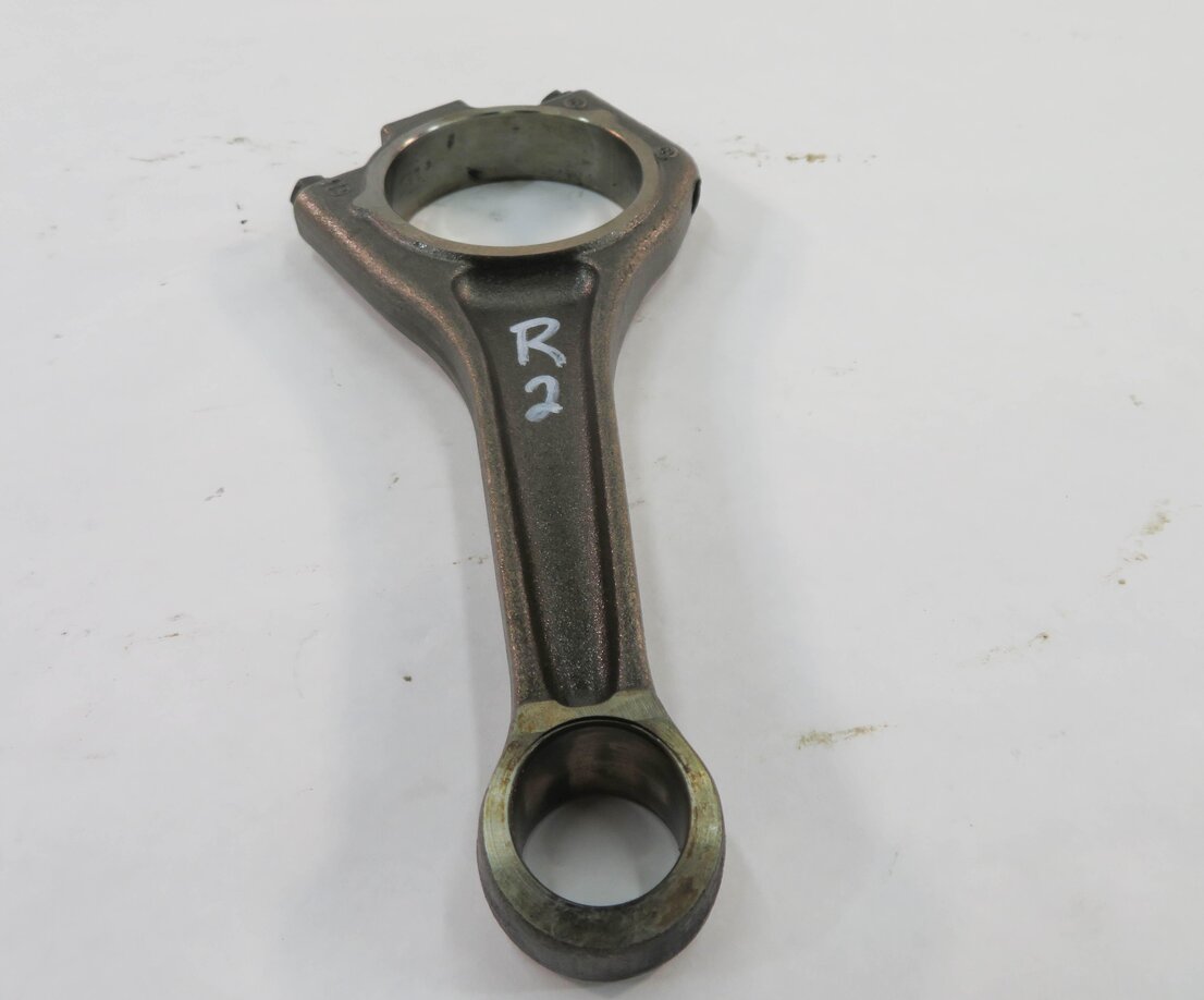 Thumbnail 2: 2010 RANGE ROVER SPORT (L320) 5.0L AJ133 V8 - RIGHT ENGINE CONNECTING ROD