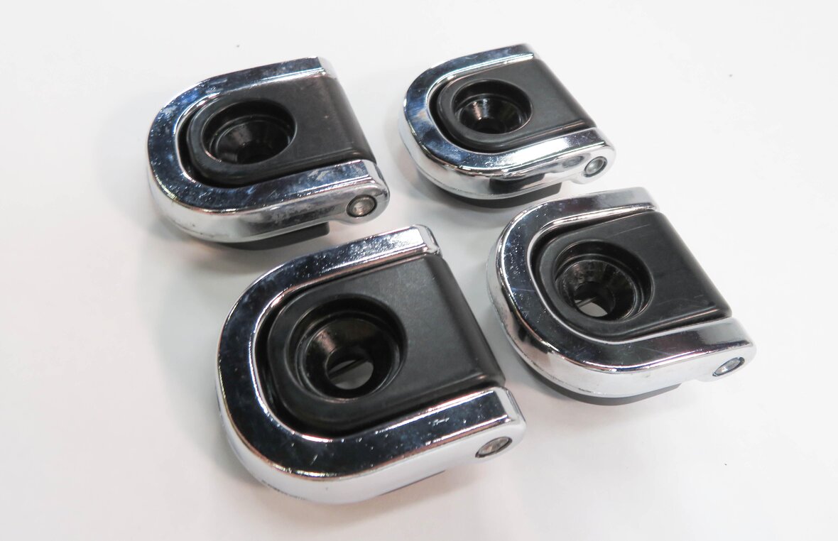 Thumbnail 4: 2010 RANGE ROVER SPORT (L320) REAR TRUNK LUGGAGE CARGO TIE DOWN HOOK BUCKLE SET