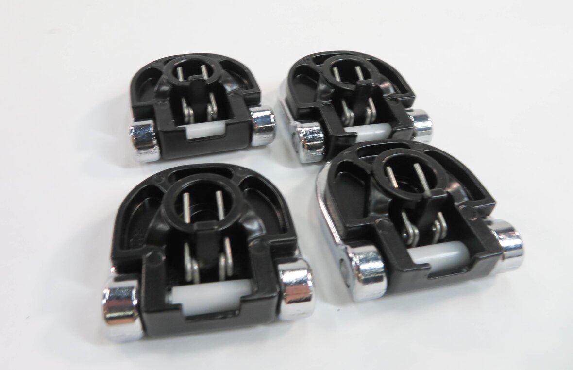 Thumbnail 6: 2010 RANGE ROVER SPORT (L320) REAR TRUNK LUGGAGE CARGO TIE DOWN HOOK BUCKLE SET