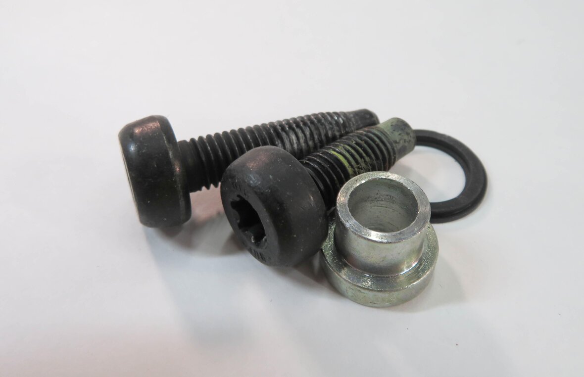 Thumbnail 7: 2010 RANGE ROVER SPORT (L320) LEFT REAR SEAT SEATBELT RETRACTOR (BLACK)