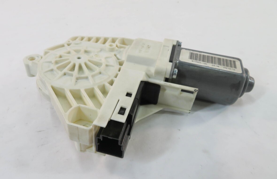 Thumbnail 3: 2010-2016 LR4 RANGE ROVER SPORT (L320) RIGHT FRONT PASSENGER POWER WINDOW MOTOR