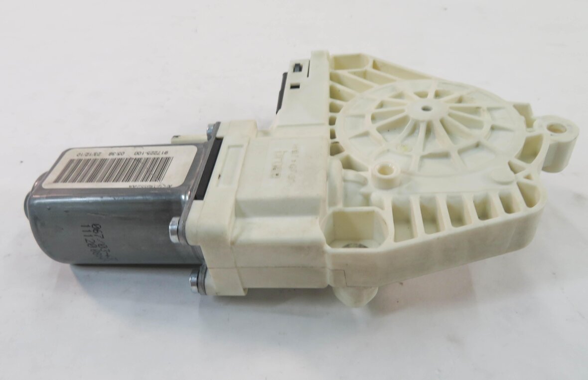 Thumbnail 5: 2010-2016 LR4 RANGE ROVER SPORT (L320) RIGHT FRONT PASSENGER POWER WINDOW MOTOR