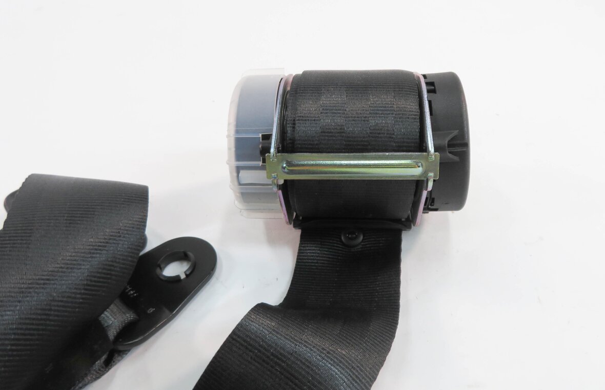 Thumbnail 4: 2010 RANGE ROVER SPORT (L320) REAR CENTER SEAT SEATBELT RETRACTOR (BLACK)