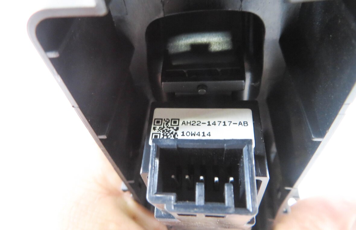Thumbnail 6: 2010 RANGE ROVER SPORT (L320) RIGHT FRONT PASSENGER DOOR POWER WINDOW SWITCH