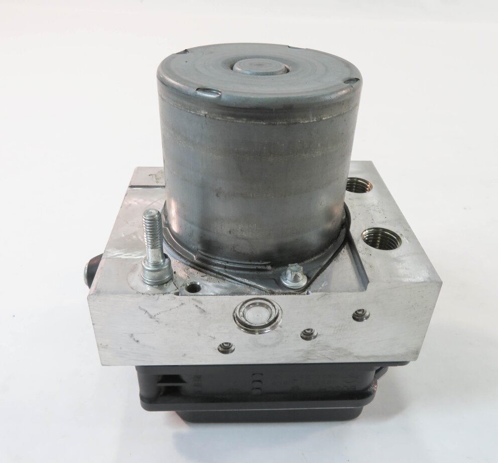 Thumbnail 4: 2011-2012 LAND ROVER LR4 / RANGE ROVER SPORT (L320) ABS BRAKE PUMP w/ MODULE