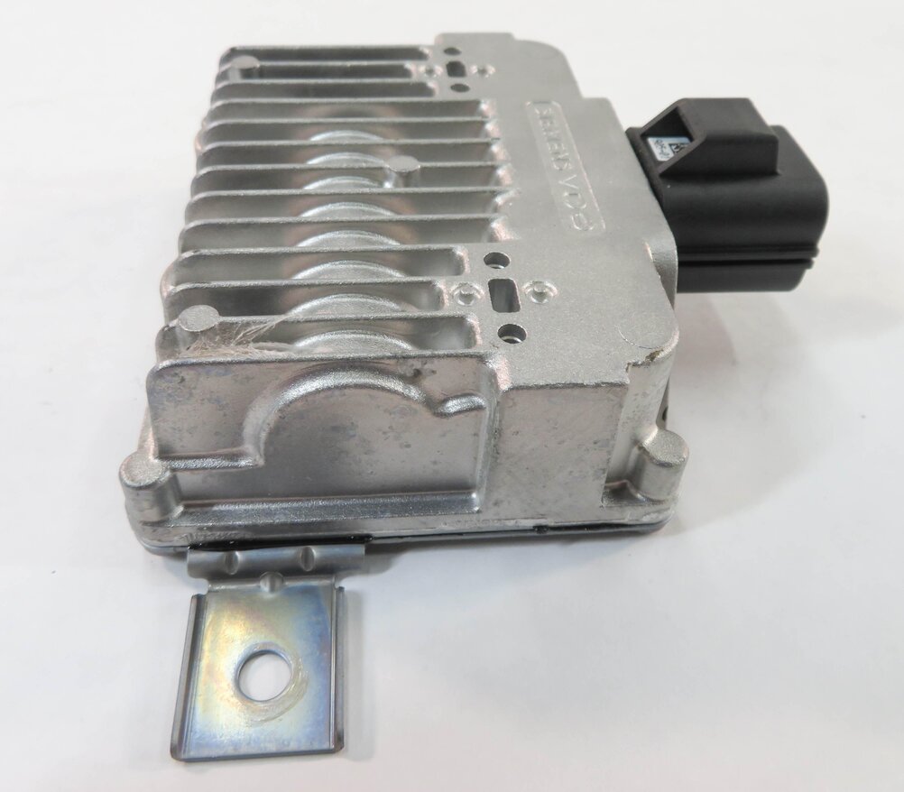 Thumbnail 4: 2010-2015 RANGE ROVER SPORT EVOQUE LR2 LR4 (FF/F4 L320) FUEL PUMP CONTROL MODULE