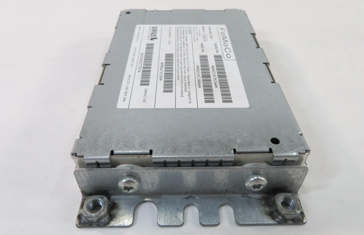 Thumbnail 3: 2007-2012 LR3 / RANGE ROVER SPORT STEREO SIRIUS SATELLITE RADIO RECEIVER MODULE