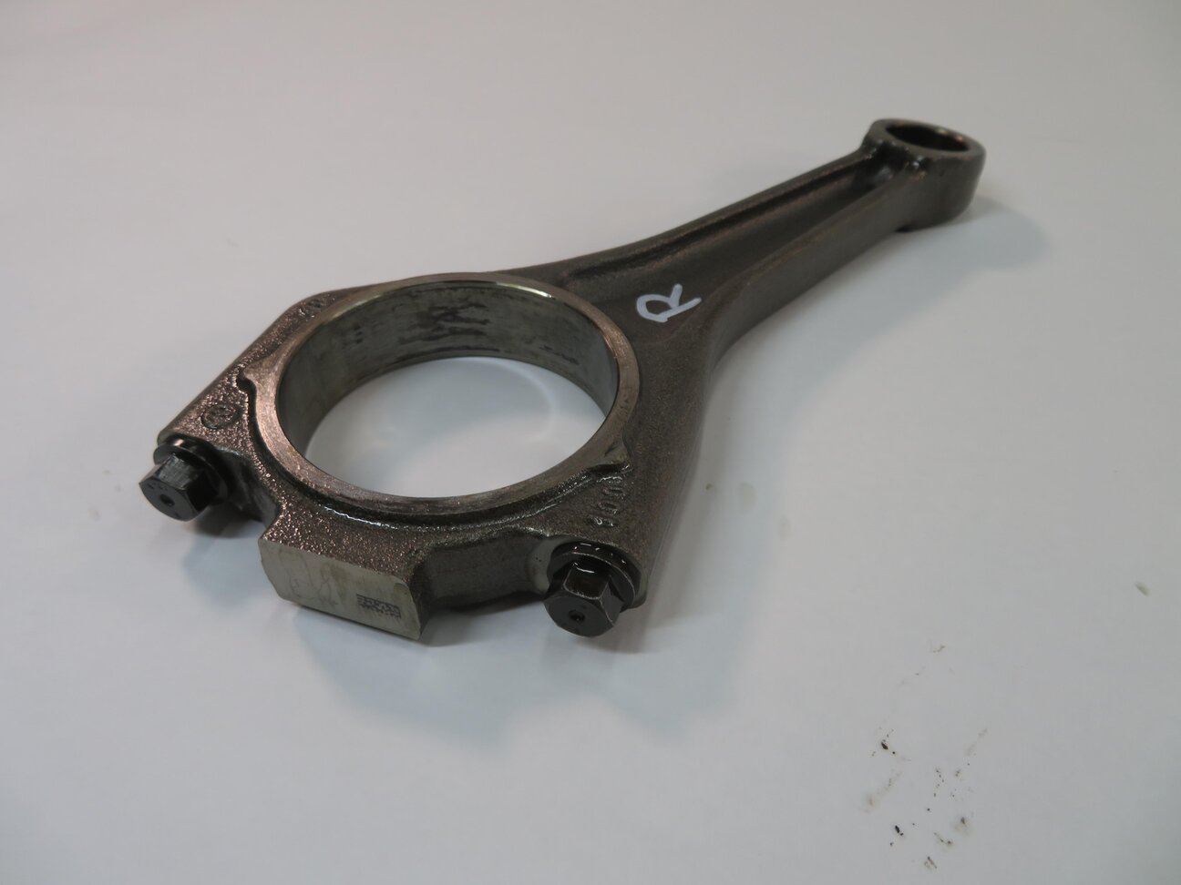 2010 RANGE ROVER SPORT (L320) 5.0L AJ133 V8 - RIGHT ENGINE CONNECTING ROD
