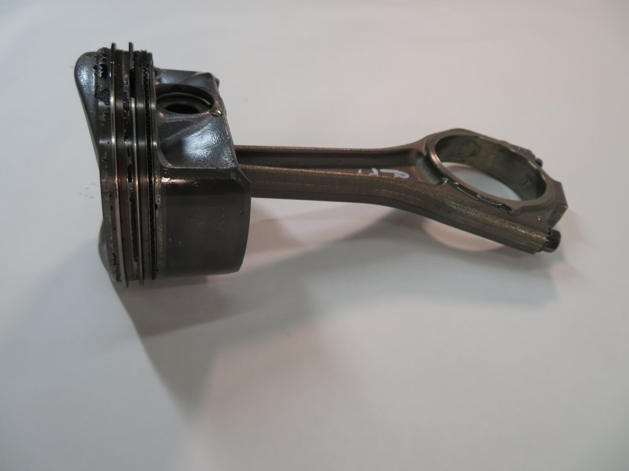 Thumbnail 5: 2010 RANGE ROVER SPORT (L320) 5.0L AJ133 - RIGHT ENGINE PISTON w/ CONNECTING ROD