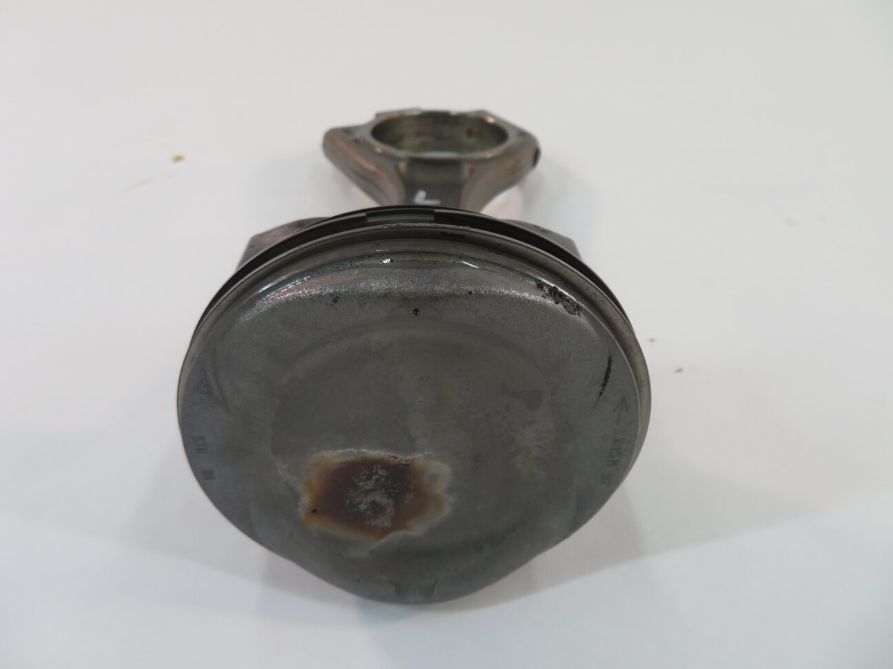 Thumbnail 3: 2010 RANGE ROVER SPORT (L320) 5.0L AJ133 - LEFT ENGINE PISTON w/ CONNECTING ROD
