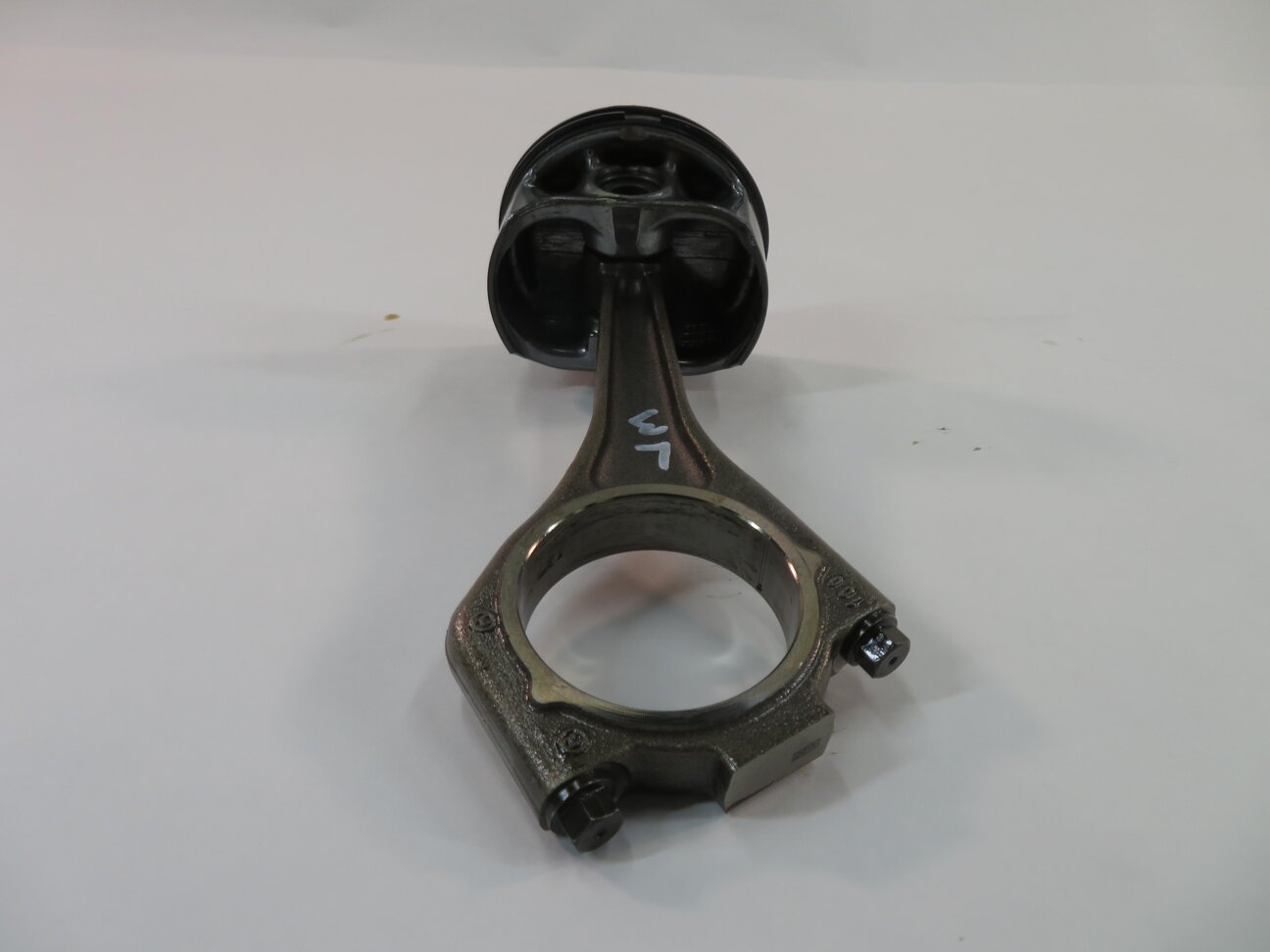 Thumbnail 7: 2010 RANGE ROVER SPORT (L320) 5.0L AJ133 - LEFT ENGINE PISTON w/ CONNECTING ROD