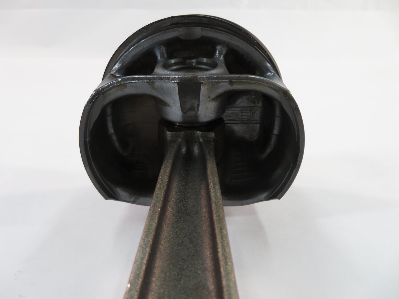 Thumbnail 9: 2010 RANGE ROVER SPORT (L320) 5.0L AJ133 - LEFT ENGINE PISTON w/ CONNECTING ROD