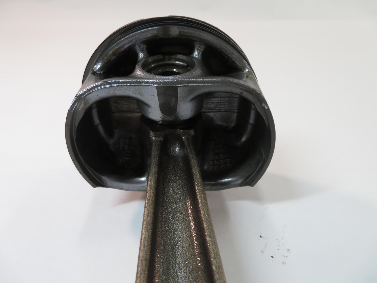 Thumbnail 9: 2010 RANGE ROVER SPORT (L320) 5.0L AJ133 - LEFT ENGINE PISTON w/ CONNECTING ROD