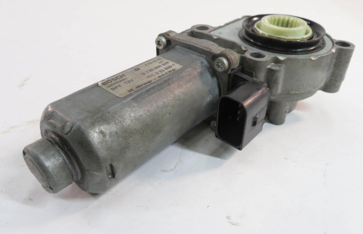 Thumbnail 7: 05-16 LR3 LR4 / RANGE ROVER SPORT (L320 L322) TRANSFER CASE ELECTRIC SHIFT MOTOR