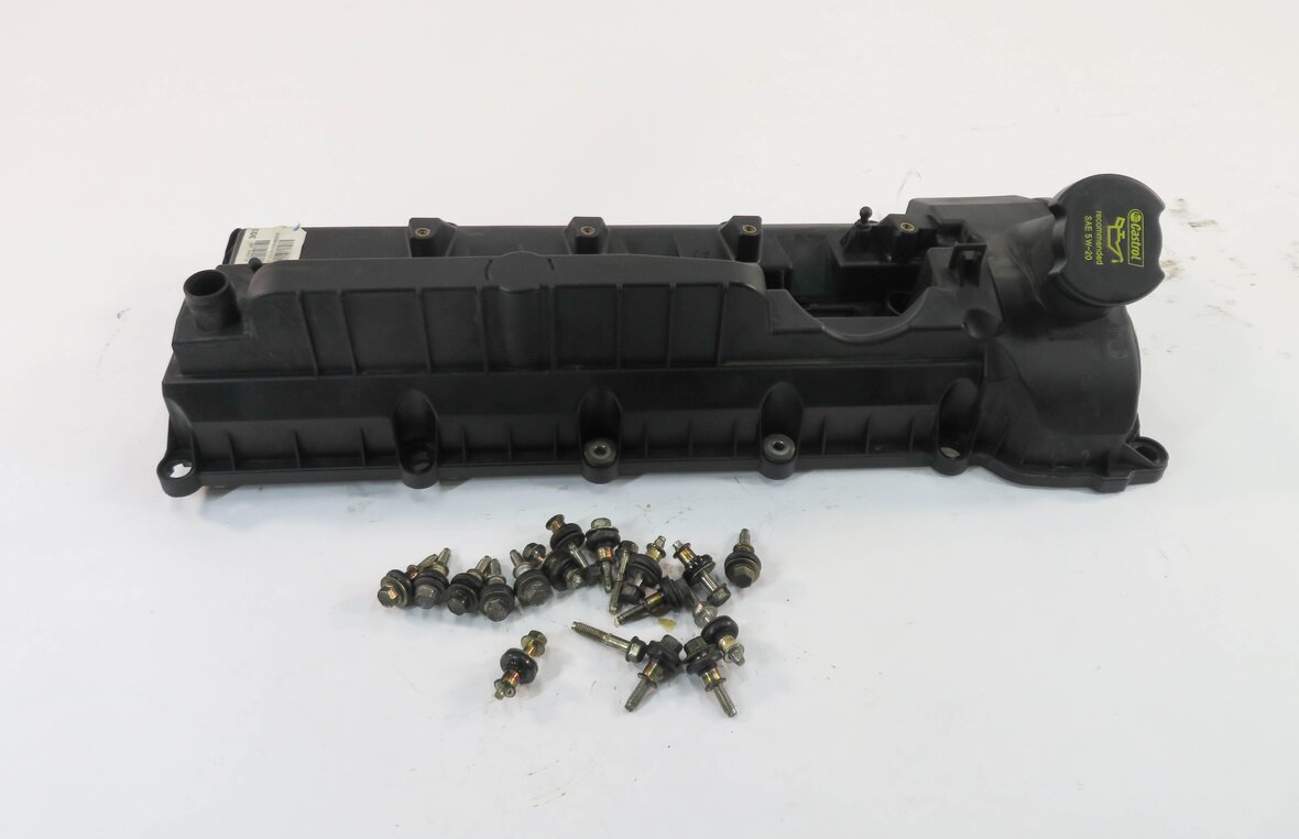 10-18 RANGE ROVER SPORT (L320 L322 L494 L405) 5.0L V8 - LEFT ENGINE VALVE COVER