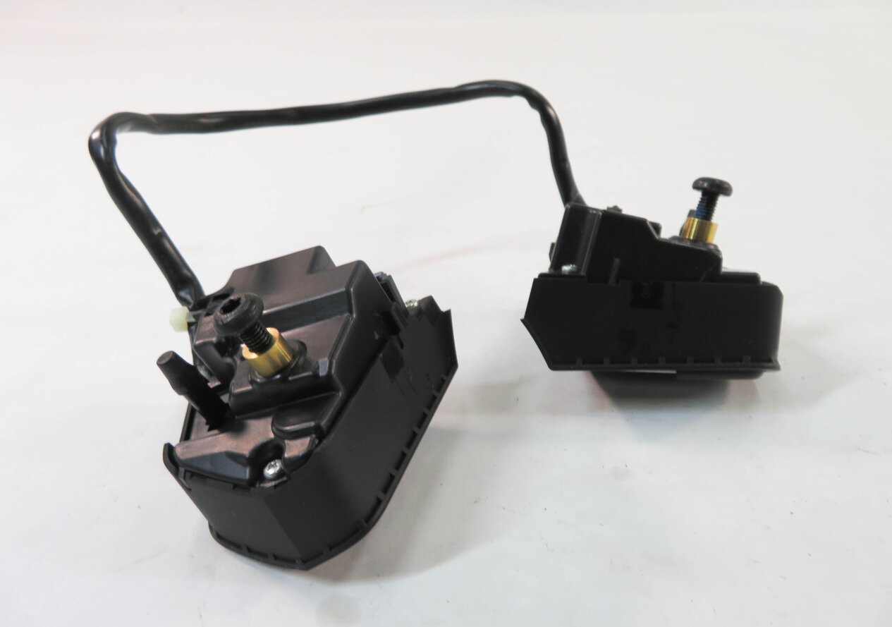 Thumbnail 4: 2011 BMW 535i (F10) STEERING CRUISE PHONE MODE SWITCH BUTTON SET-2