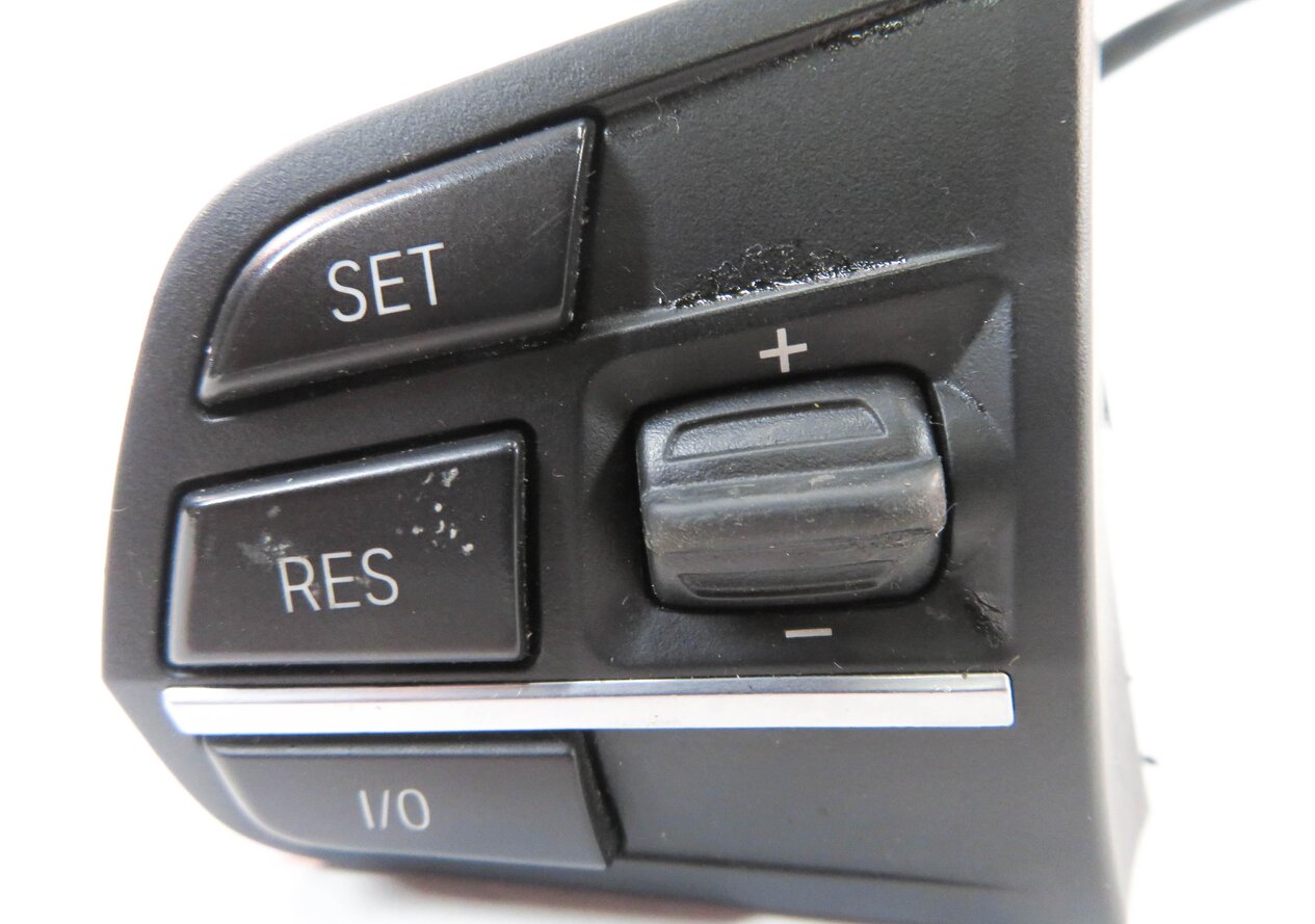 Thumbnail 5: 2011 BMW 535i (F10) STEERING CRUISE PHONE MODE SWITCH BUTTON SET-2