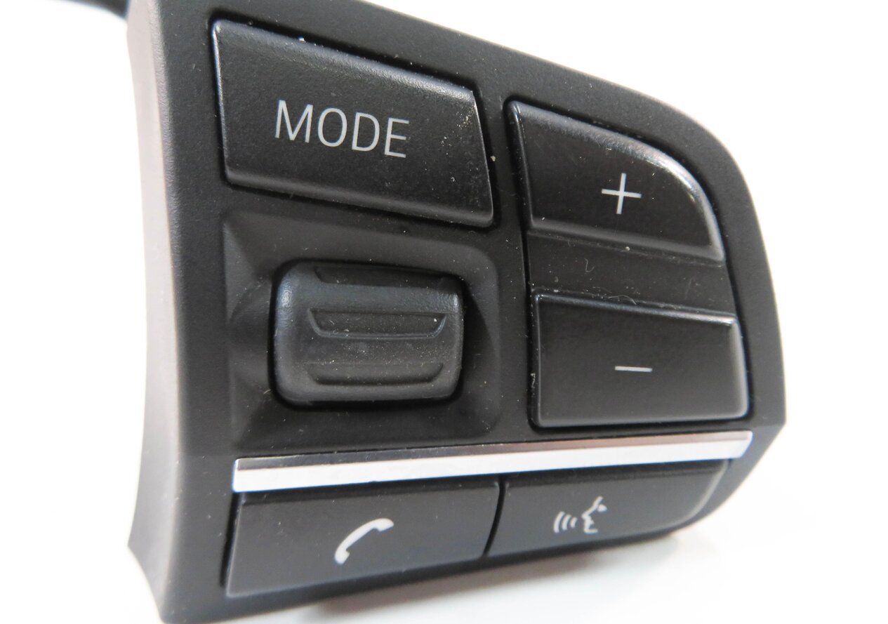 Thumbnail 6: 2011 BMW 535i (F10) STEERING CRUISE PHONE MODE SWITCH BUTTON SET-2