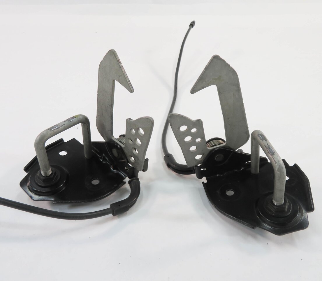 Thumbnail 3: 2011 BMW 535i (F10) FRONT LEFT & RIGHT UPPER HOOD LATCH SET-2 w/ CABLES